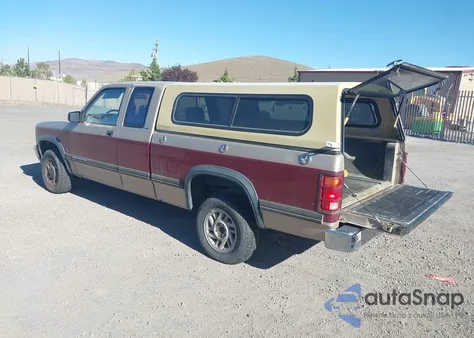 1992 Dodge Dakota from USA, damaged, VIN 1B7GG23X8NS511840